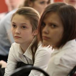 Вчера в городе завершились «Школьные интеллектуальные бои-2014», организованные управлением до делам молодежи администрации Владивостока и Клубом умных игр #22