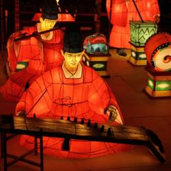 Световыми инсталляциями сеульцы и туристы любовались больше 2 недель #20