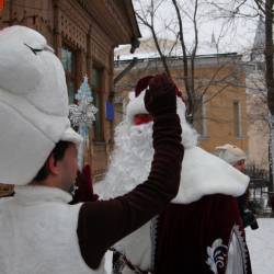 Во Владивостоке прошёл «Народный слёт Дедов Морозов и Снегурочек» #4