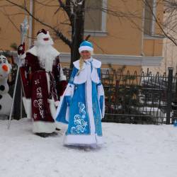 Во Владивостоке прошёл «Народный слёт Дедов Морозов и Снегурочек» #12
