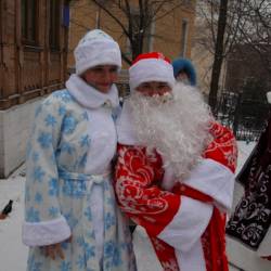 Во Владивостоке прошёл «Народный слёт Дедов Морозов и Снегурочек» #22