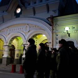 Торжественный митинг прошел у стелы «Владивосток – город воинской славы» #4