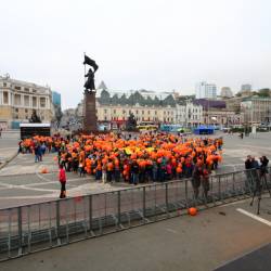 Праздник и флешмоб прошли на центральной площади Владивостока. #21