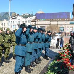 День защитника Отечества отметили возложением цветов к стеле "Город воинской славы" #12