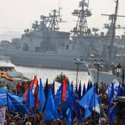 Глава Владивостока принял участие в митинге, посвященном присоединению Крыма к России #10