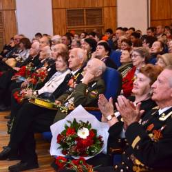 Глава Владивостока поздравил поколение победителей с наступающим Днем Победы #16