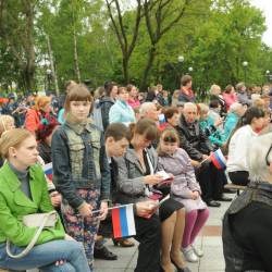 Еще 14 юных граждан России получили главный документ #12