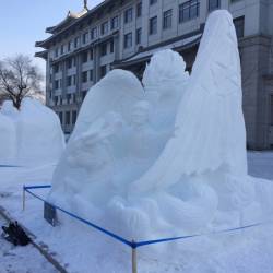 Одна из победителей международного конкурса скульптур из снега в Харбине поделилась впечатлениями #4