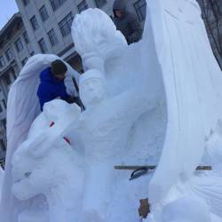 Одна из победителей международного конкурса скульптур из снега в Харбине поделилась впечатлениями #14