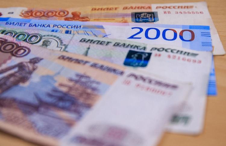 Почти половина жителей Владивостока ожидают повышение зарплаты
