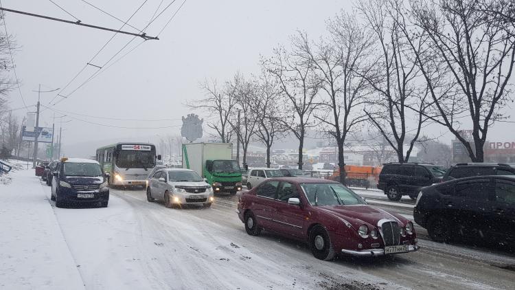 Спуск по улице Капитана Шефнера во Владивостоке открыли