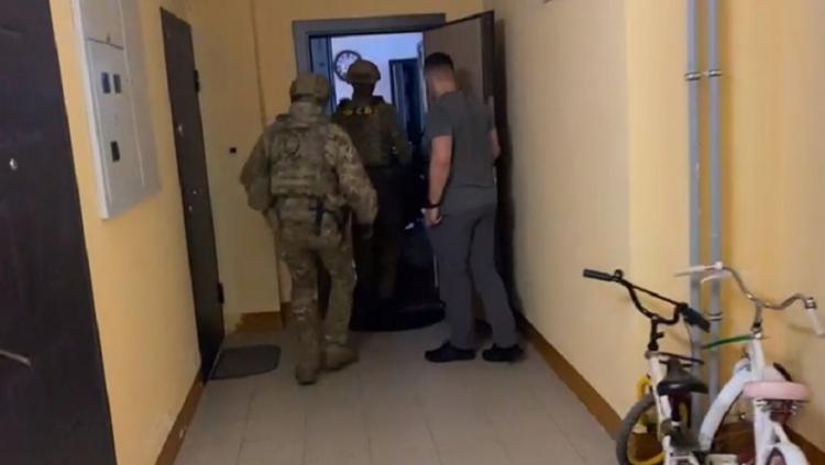 Во Владивостоке поймали закладчика-новичка, желающего подзаработать