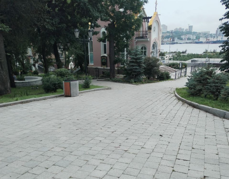 Адмиральский сквер преобразился во Владивостоке