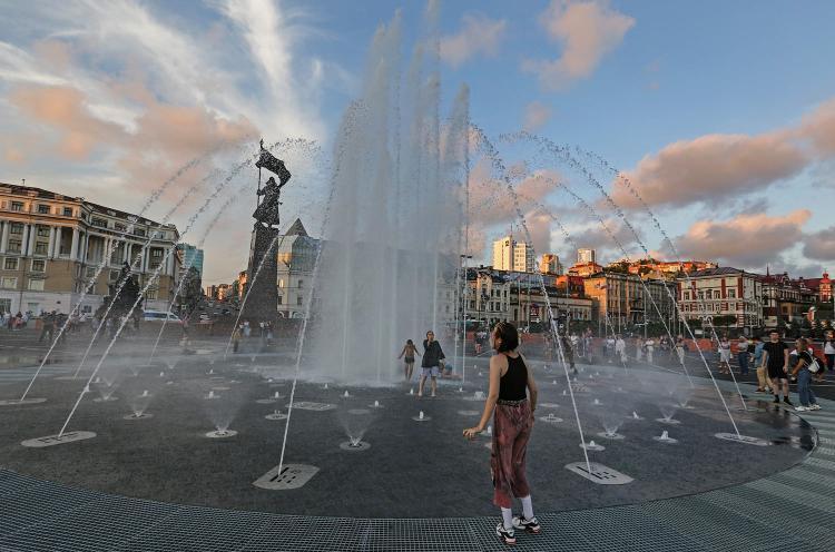 Главный фонтан во Владивостоке засияет новыми красками