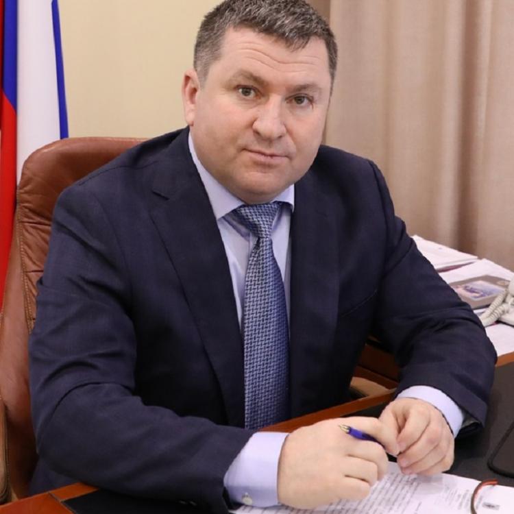 «Ухожу, но не бросаю»: глава Чугуевского округа Приморья заявил об отставке
