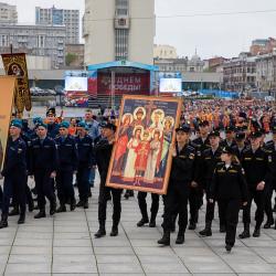 В шествии приняли участие сотни православных граждан #9