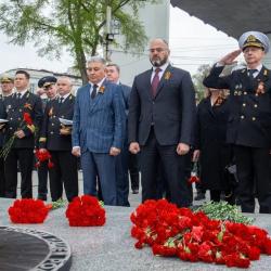 Горожане собрались у мемориала, чтобы почтить память погибших в годы Великой Отечественной войны #4