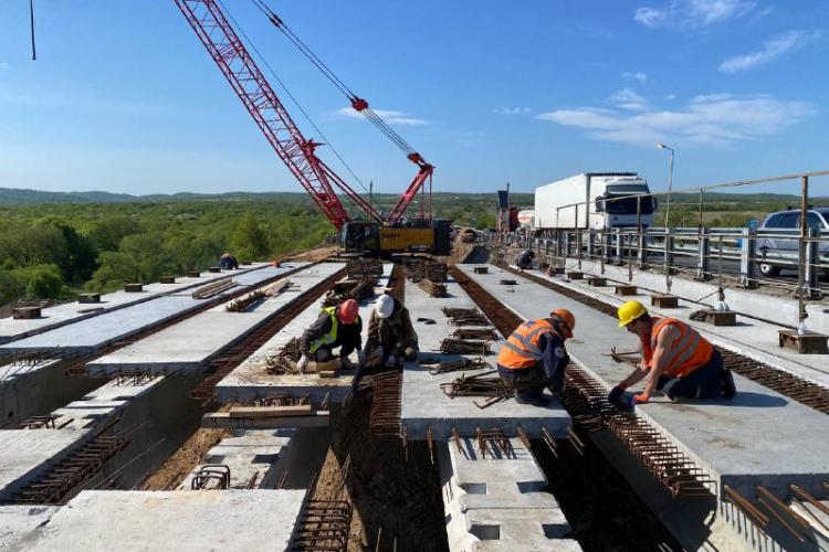 Мостовики завершают строительство половины «кипарисовского» путепровода