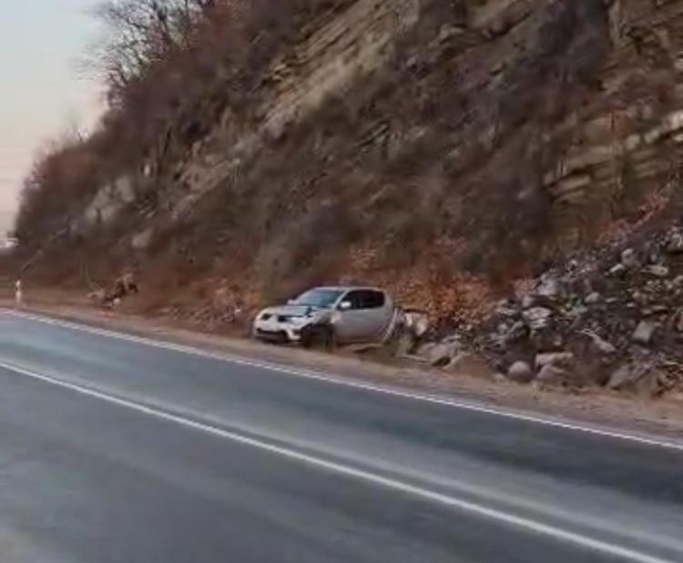 Страшное массовое ДТП произошло на трассе в Приморье: есть пострадавшие