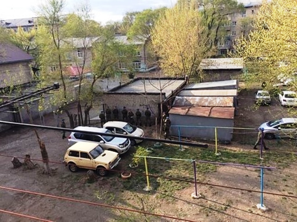писающие пацаны 