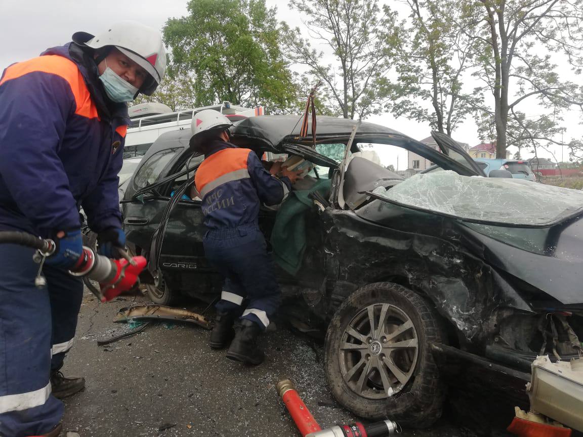 Автомобили разорвало: Женщина погибла в жестком ДТП в Приморье