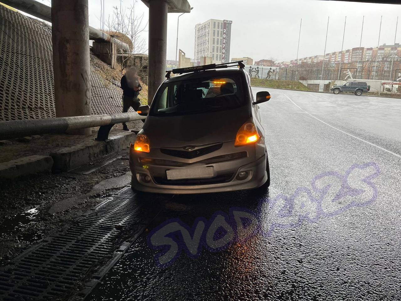 Ливневка уничтожает автомобили жителей Владивостока