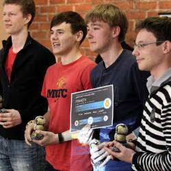 Вчера в городе завершились «Школьные интеллектуальные бои-2014», организованные управлением до делам молодежи администрации Владивостока и Клубом умных игр #24