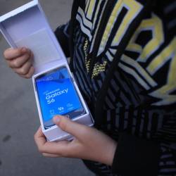 Пожертвовавший деньги на лечение онкобольного ребенка мальчик не остался без смартфона #8