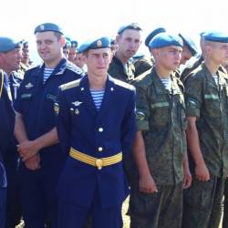 Элита российской армии встретила профессиональный праздник #74