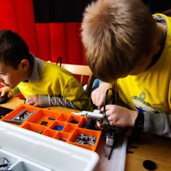 Около ста участников от 9 до 17 лет "собрали будущее", как его представляют юные "Кулибины" #4