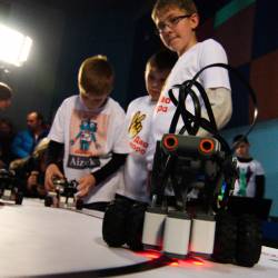 Около ста участников от 9 до 17 лет "собрали будущее", как его представляют юные "Кулибины" #7