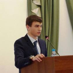 Свой "круглый стол" будущие политологи провели прямо в зале заседаний Думы Владивостока #3