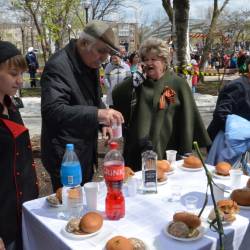 Праздник в честь Дня Победы прошел на открытой площадке у Дома Молодежи #4
