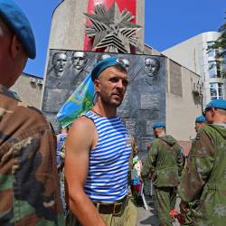 Фоторепортаж с главного праздника десантников #10