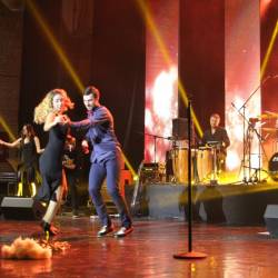 На сцене театрально-концертного комплекса Феско-холл состоялся сольный концерт талантливой певицы Люси Алексеенко и группы «ЛюSEA band» #18