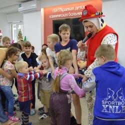 Администрация Владивостока и предприниматели организовали для детей праздник #23
