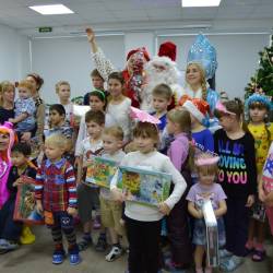 Администрация Владивостока и предприниматели организовали для детей праздник #26