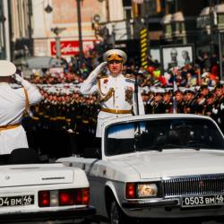 Посмотреть на это масштабное событие пришли десятки тысяч жителей и гостей Владивостока #6