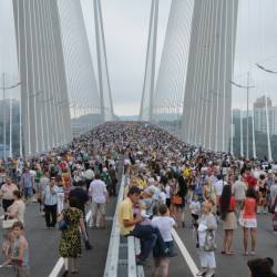 Ровно пять лет назад мост через бухту «Золотой Рог» открылся во Владивостоке #26