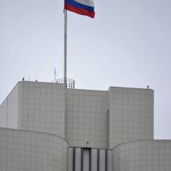 Корреспондент РИА VladNews проверил состояние флагов в приморской столице #15