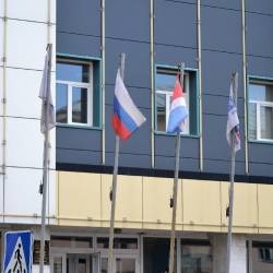 Корреспондент РИА VladNews проверил состояние флагов в приморской столице #25