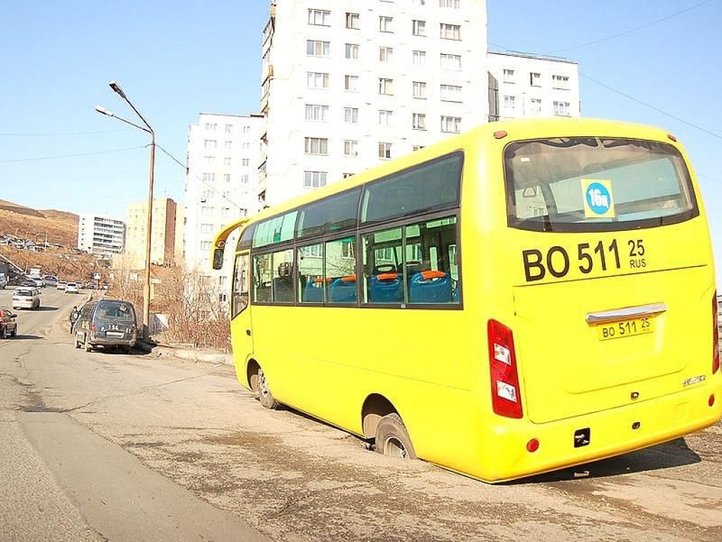 4 16 автобус. Автобус 16ц Владивосток. Владивостокский автобус. Автобус 16к Владивосток. Маршрутка 16.