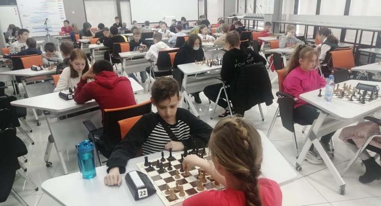 Во Владивостоке прошел шахматный турнир памяти народного учителя Николая Дубинина