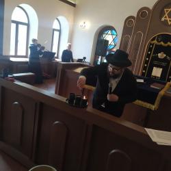 Памятное мероприятие посетили не только прихожане синагоги, но и представители других религиозных конфессий, общественные деятели, представители органов власти и депутаты #1