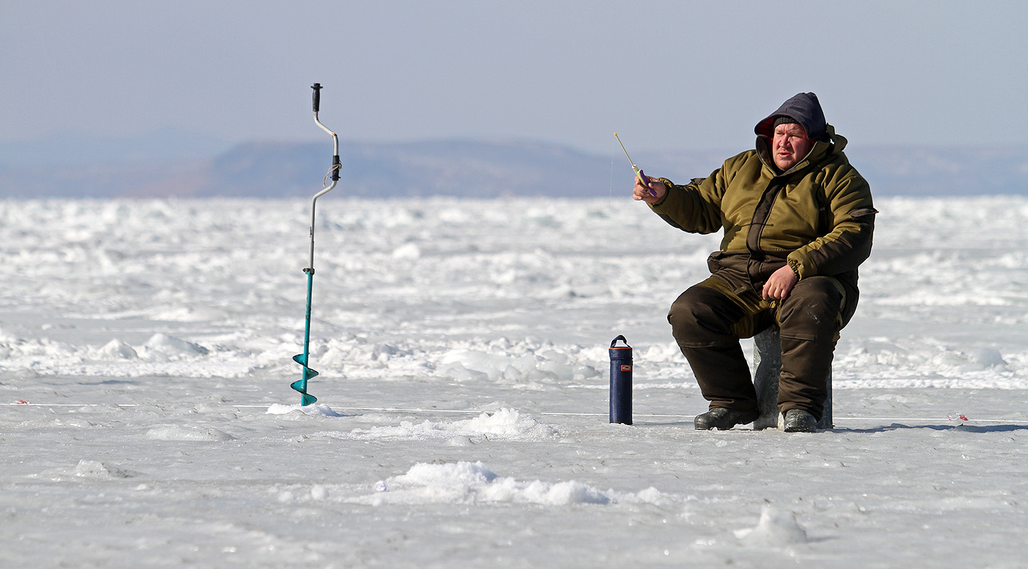 Сот рыбак. Рыбалка во Владивостоке народ. Народ для рыбалки. День народной рыбалки. День народной рыбалки Владивосток.