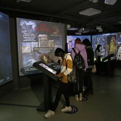 Ученики 44 школы посетили мультимедийные экспозиции в историческом парке #9