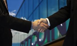 handshake-g3a7299fee_1280.jpg