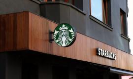 starbucks-gb7ba6569d_1280.jpg