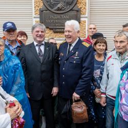 В открытии мемориальной доски приняли участие жители Владивостока, сотрудники FESCO, представители морского сообщества и ветераны отрасли #27