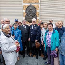 В открытии мемориальной доски приняли участие жители Владивостока, сотрудники FESCO, представители морского сообщества и ветераны отрасли #28